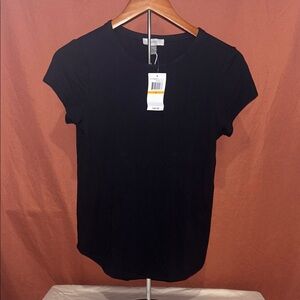 NWT Cupio Elegant Black Short Sleeve Top